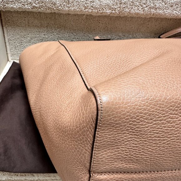 Gucci large swing tote in beige leather with blue accents. - Picture 7 of 10
